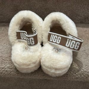 UGG Fluff Yeah Slides